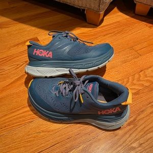 HOKA SNEAKERS